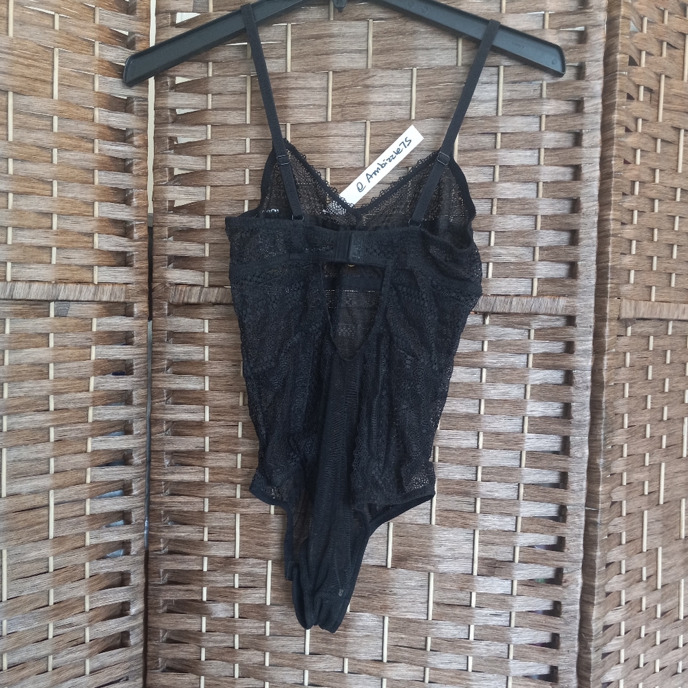 2 Sam Edelman Lace Bodysuits Juniors Medium - Picture 3 of 13